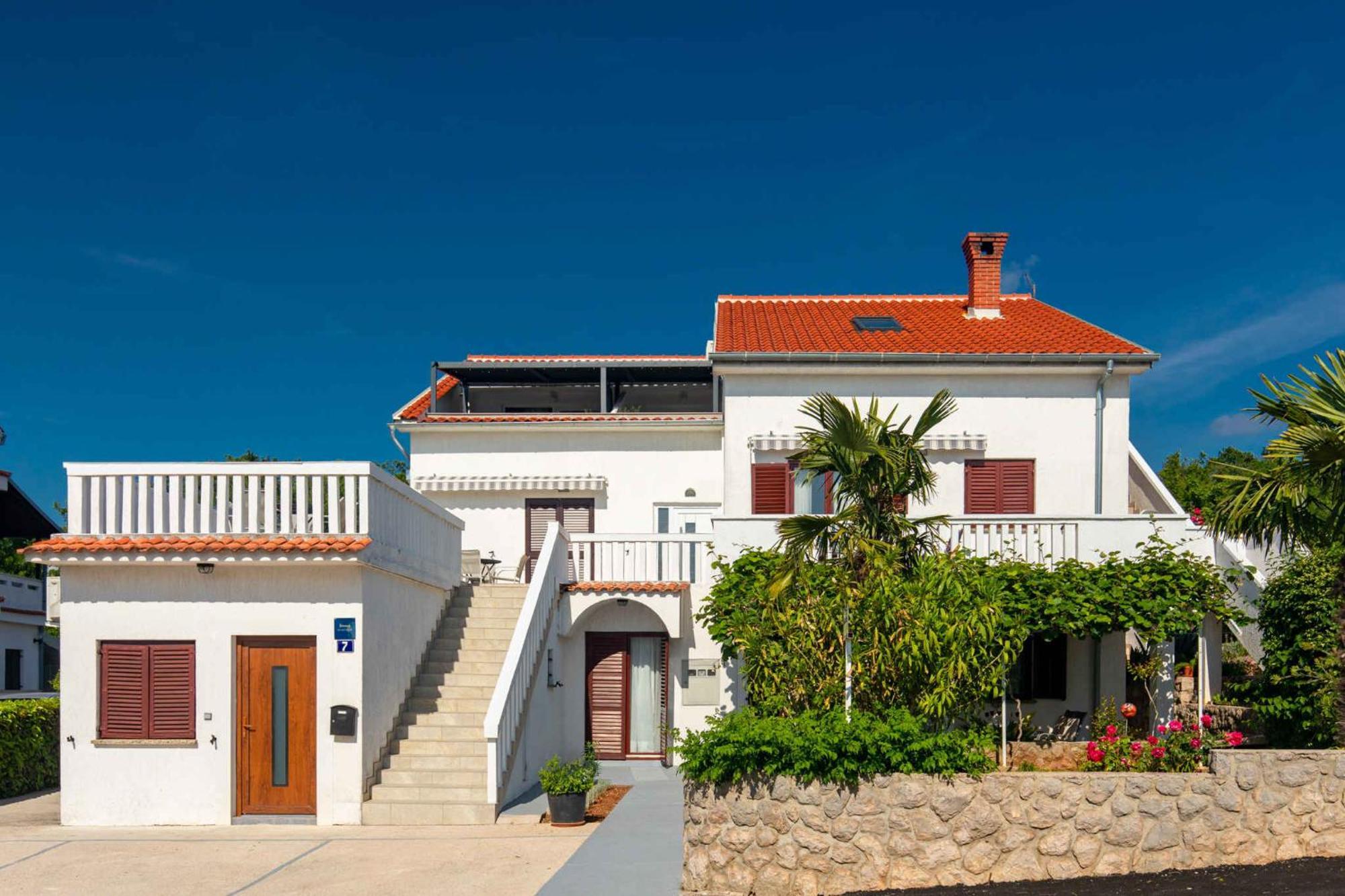 Apartments In Njivice/Insel Krk 34038 Exterior photo